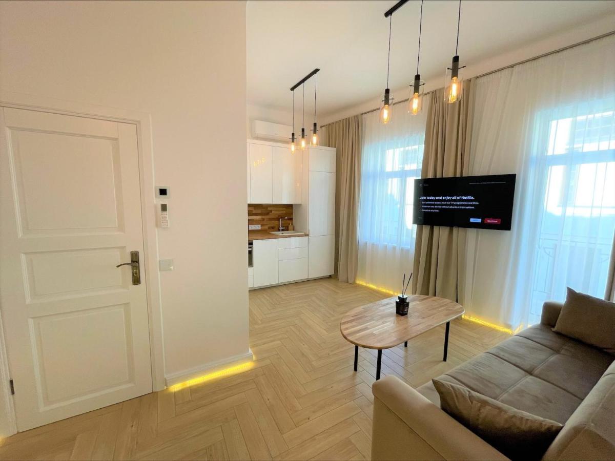 Picturesque Old Town Apartment With Charming Balcony Kaunas Exterior foto