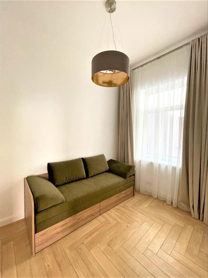 Picturesque Old Town Apartment With Charming Balcony Kaunas Exterior foto