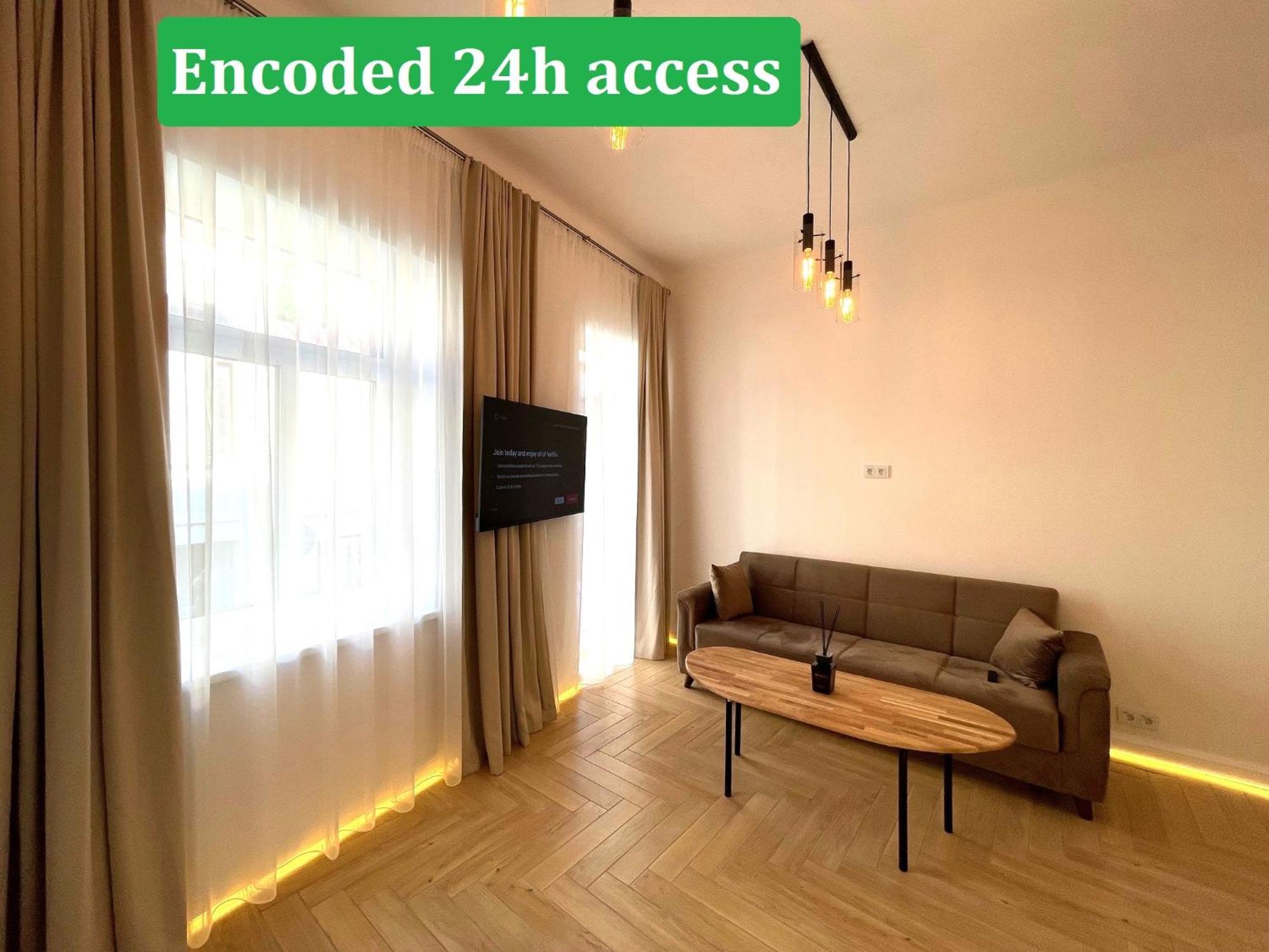 Picturesque Old Town Apartment With Charming Balcony Kaunas Exterior foto