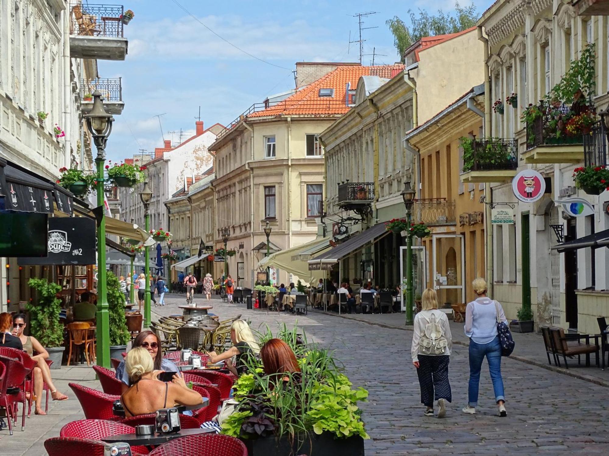Picturesque Old Town Apartment With Charming Balcony Kaunas Exterior foto